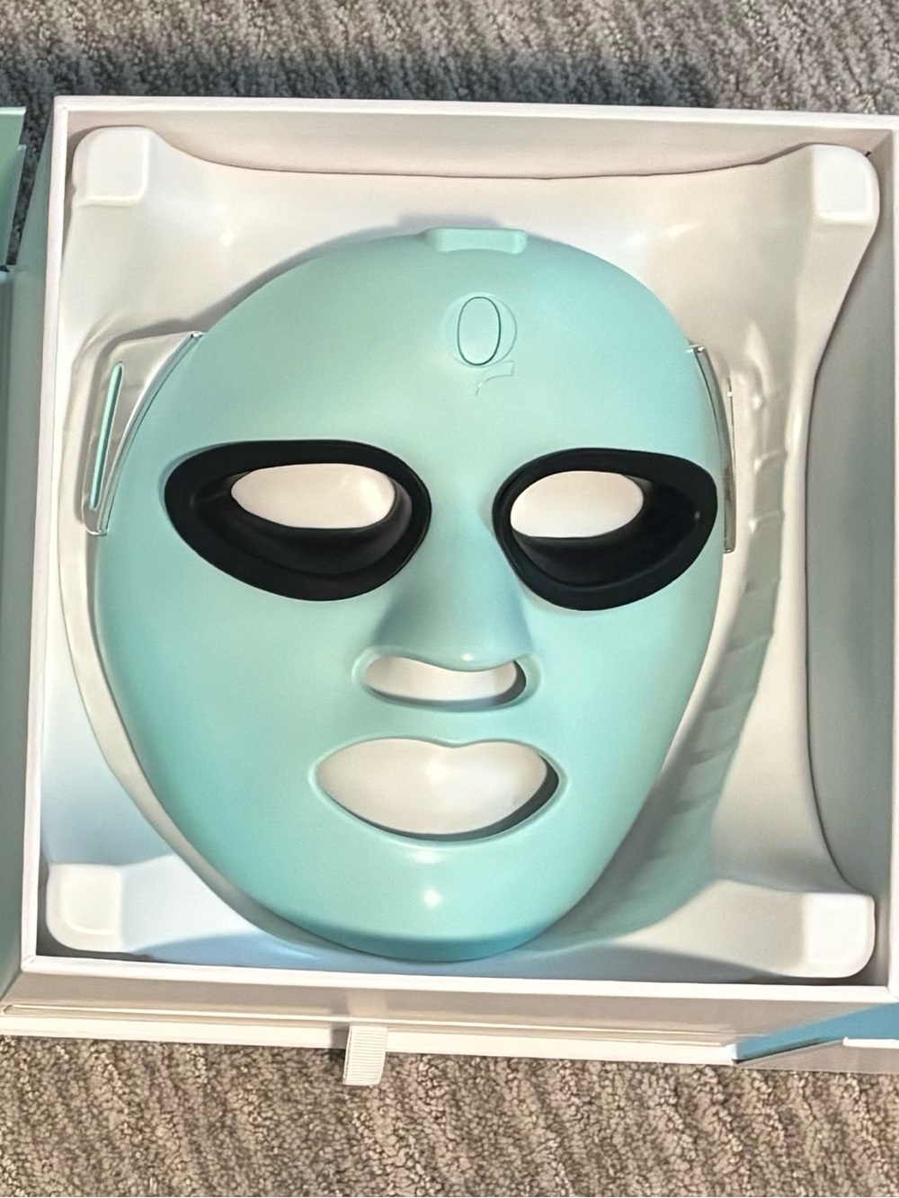 Light Blue LED Facial Mask for Women Skincare - Qure